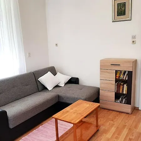 Apartment Apartman M&i *